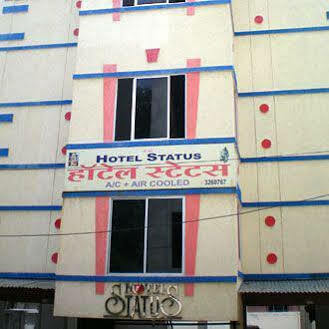 Hotel Status Наґпур Екстер'єр фото